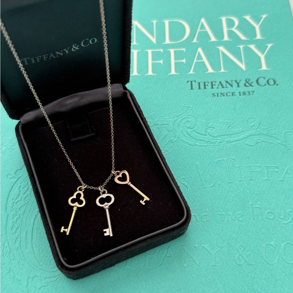 Tiffany Co Triple Key 18k Gold and 925 Silver Charm Necklace 16” chain. - Picture 1 of 7